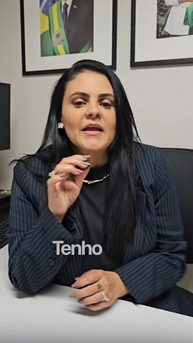 Roberta Lopes ao lado de Jair Bolsonaro e Nikolas Ferreira